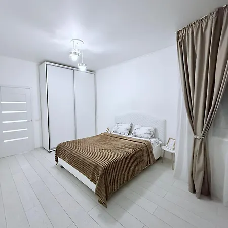 Apartment большая белая *